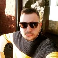 300+ profili “Daniel”