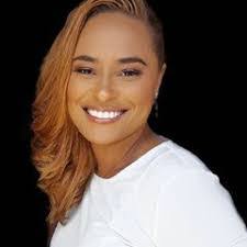 Alisa Lee's Instagram, Twitter & Facebook