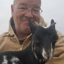 Babies have to guess who their mom is! 😲