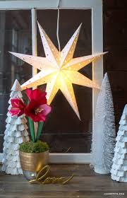 Diy Paper Star Window Decoration Lia Griffith Diy Holiday Decor Paper Stars Christmas Diy