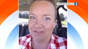 This lady dishes out advice