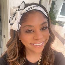 Liz Dyer (she/her) ❤️🧡💛💚💙💜 (@lizdyer)