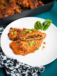 Wurzige Enchiladas Mit Hackfleischfullung Fruchtiger Tomatensauce Und Cremigen Kase Uberbacken Enchiladas Einfach Hackfleisch Lebensmittel Essen Uberbacken