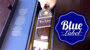 Unboxing A Bottle Of Johnnie Walker Blue Label Blended Scotch Whisky Youtube