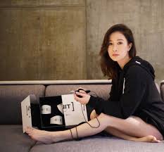 Aktor chines (pap) she shiman, charmaine sheh sze man (en); Charmaine Sheh S Feet Wikifeet
