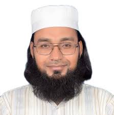 AIMIM vanchit bahujan aghadi Aurangabad MP Candidate Imtiaz Jaleel casting  his vote with Family at Polling Station....