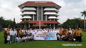 Check spelling or type a new query. Outing Class Dan Studi Kampus Sman 1 Manyaran Di Upn Veteran Yogyakarta Majalah Larise