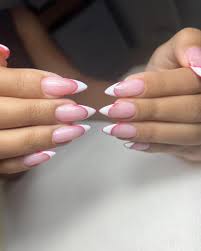 🩷🩷🩷• • • #מניקורגלעלציפורןטבעית #מניקורמשולב✂️ #לקגלעלציפורןטבעית💅  #לקגלמבנהאנטומי✓ #בנייתציפורנייםאקריל #בנייתציפורנייםבגל  #בנייתציפורנייםבכלהשיטות #בנייהבפוליגל #ביתשמש #ביתשמשציפורניים  #ביתשמשוהסביבה https://wa.me/message/K46UKJKWC5B3B1