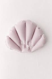 Winner of the british invention of the year 2013. Seashell Bathtub Neck Pillow Urban Outfitters Neck Pillow Neck Pillow Pattern Bathtub Pillow