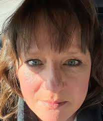 Kelly Heiser's Instagram, Twitter & Facebook