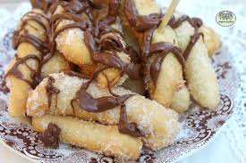 Ricetta angioletti napoletani fritti con pomodorini e rucola. Angioletti Fritti O Scugnizzi Con Nutella Troppo Buoni E Sfiziosi