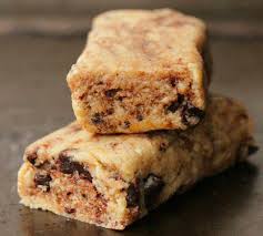 Great Recipe For Chocolate Chip Cookie Dough Protein Bars Http Bodybuilding 7eer Net C 58948 76783 2023 U Htt Protein Bar Recipes Protein Bars Homemade Food