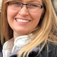 Crystal Geringer's Instagram, Twitter & Facebook