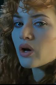 Daenerys Targaryen's beauty described