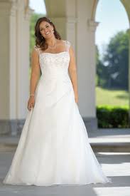 Brautkleider Xxl Hochzeitskleider Xxl By Ladybird Brautmoden Hochzeitskleid Kleider Hochzeit Brautkleid