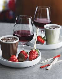 Fondue Au Chocolat Parfumee Saq Com Chocolate Fondue Fondue Spiced Rum