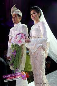 In awal ashaari, scha al yahya, selebriti nikah. Gambar Scha Alyahya Di Majlis Resepsi Awal Scha Sensasi Selebriti