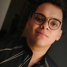 Stream Fernando Roa music