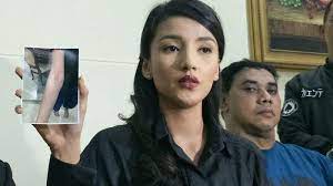 Sayangnya, setelah bercerai tsania mengaku sulit. Mantan Mertua Peluk Dan Cium Tsania Marwa Beda Yang Dilakukan Atalarik Ini Pengakuan Tsania Bangka Pos