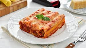 1kgcarne tocata vita, o ceapa mare, 500ml suc rosii, sare, piper, oregano, 1pachet paste pt. Cannelloni Cu Carne Tocata Un Deliciu Italian Cc Eng Sub Jamilacuisine Youtube