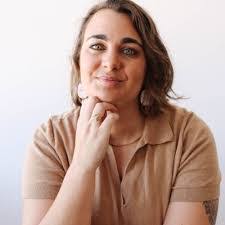 Lisa Binford's Instagram, Twitter & Facebook