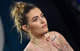 582 332 tykkäystä · 14 930 puhuu tästä. Paris Jackson Opens Up About Past Suicide Attempts Things Have Gotten Better