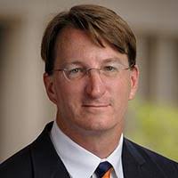 Adam Starr, M.D.: Orthopaedic Surgery