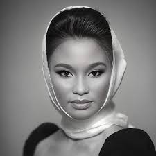 Debby Love's Instagram, Twitter & Facebook