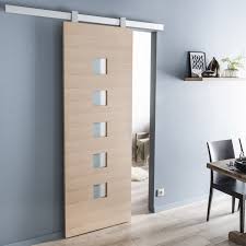 Une Porte Coulissante Bois Et Verre Un Mix Matiere Reussi Leroy Merlin Porte Coulissante Porte Galandage Porte Coulissante Bois