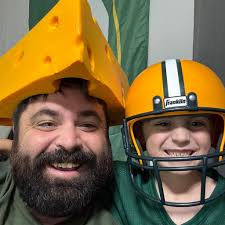 What are you guys using to carry around around 10 commander decks