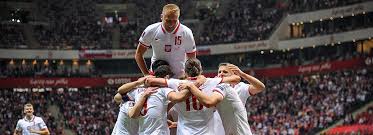Lewandowski debiutował w reprezentacji polski pod skrzydłami leo benhakkera właśnie w meczu z san marino. Z6ujtbjyjjxtem