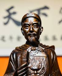 Tượng Hưng Đạo Vương Trần Quốc Tuấn Gỗ Mun Hoa Cao 80