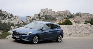 Événement important pour les marques américaines et internationales. Opel Astra La Voiture De L Annee 2016 A L Essai