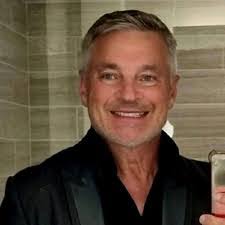 Kim Grunert's Instagram, Twitter & Facebook