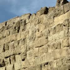 Dieser schutzwall wurde servianische mauer genannt. Servianische Mauer Rom Forum