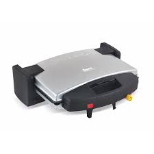 .karaca 4ü 1 arada ızgara krep tost waffle makinesi 4 dilim tost kapasitesi i̇ki yönlü tost ızgara ve krep plaka waffle plaka kilitleme özelliği ayarlanabilir sıcaklık seviyesi zaman ayarlama otomatik ayarlanabilir yükseklik 180 derece açılabilme işıklı gösterge yağ tepsisi bulaşık makinesinde. Karaca Biogranit 4u 1 Arada Izgara Krep Waffle Tost Makinesi