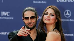 Born 22 february 1969) is a spanish classically trained ballet and flamenco dancer. Fotos Fotos Joaquin Cortes Y Sus Mujeres Imagenes Imagenes
