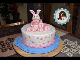 < 100 видео и каналов. Juli S Torte Zum Ersten Geburstag Hasen Torte Motivtorten Von Purzel Cake Youtube