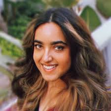 Mahnoor Baig's Instagram, Twitter & Facebook