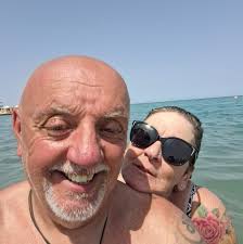 Recognizing friends from Oakridge