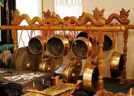 Alat ini terkenal dengan sana sarune kale dan merupakan jenis aerofon, yakni alat yang berbunyi berkat hembusan angin. Alat Musik Talempong Berasal Dari Daerah Jawabanku Id