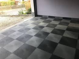 2,5 fliesen = 1 m². Garagenboden Aus Pvc Fliesen Vinyl Fliesen Fur Garagen