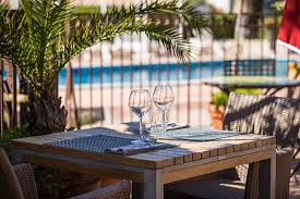 La Table De L Oustau Port Camargue Menu Prix Restaurant Avis Tripadvisor