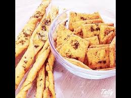 بسكويت مالح بالزعتر ب 5 دقائق homemade crackers in 5 minutes youtube food desserts biscuits
