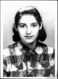 Eva Blackwell's Instagram, Twitter & Facebook