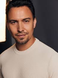 Gus Carr's Instagram, Twitter & Facebook