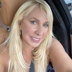 Jeannette Castaneda's Instagram, Twitter & Facebook