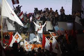 25 de mayo de 1975) es una administradora de empresas y política peruana que se desempeñó como primera dama del perú de 1994 a 2000 y congresista por lima metropolitana de 2006 a 2011. Czegfm7kvn Elm