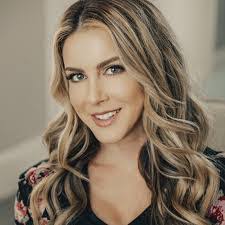 Carmela Souza's Instagram, Twitter & Facebook