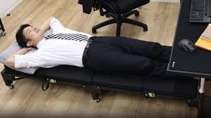Meja boleh dipanjangkan 152/223x95 cm. Katil Boleh Lipat Untuk Kegunaan Pejabat Kini Ditawarkan Di Jepun Amanz